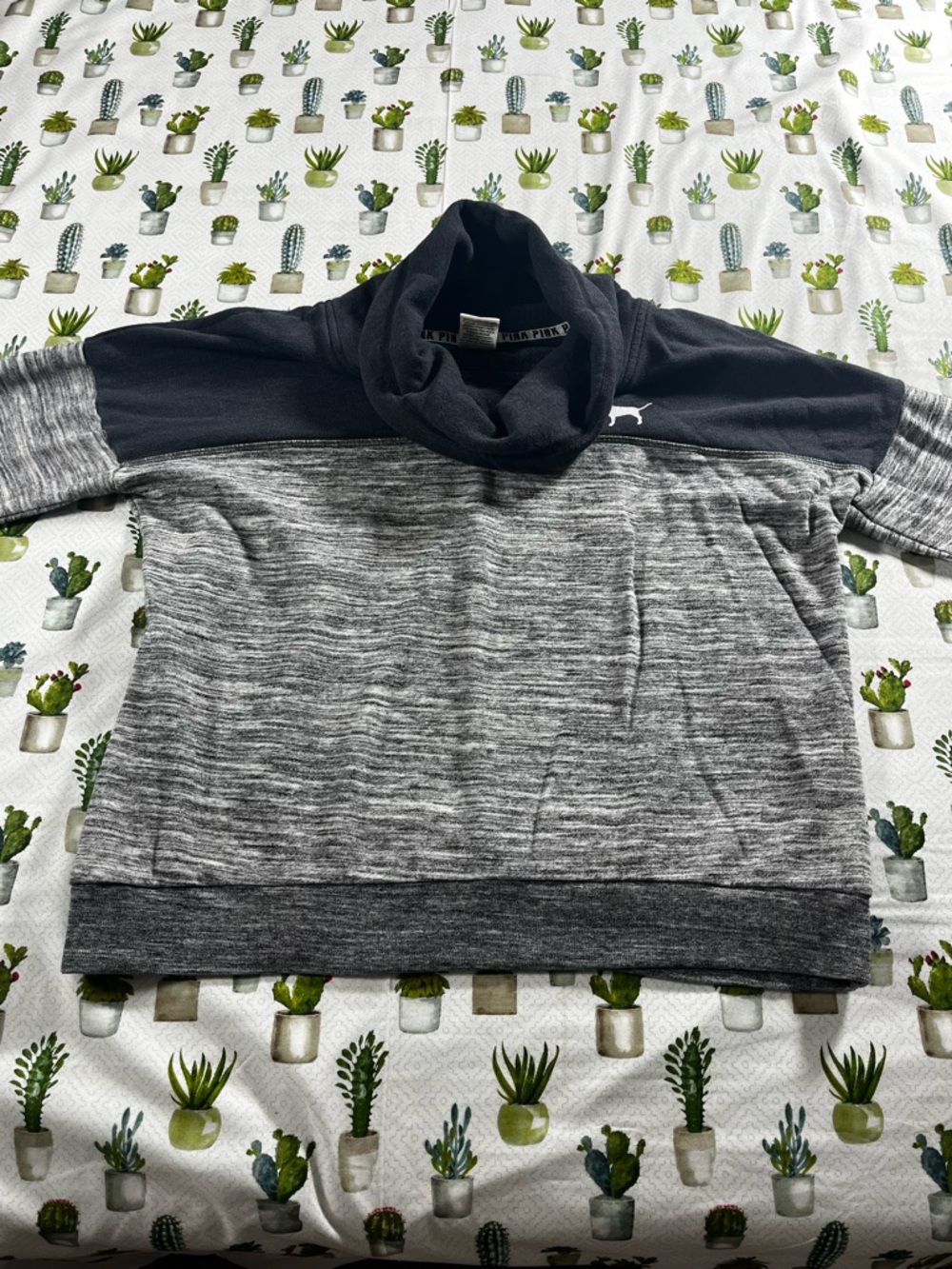 PINK Victoria's Secret Cowl Neck Sweatshirt (Short) Size Medium